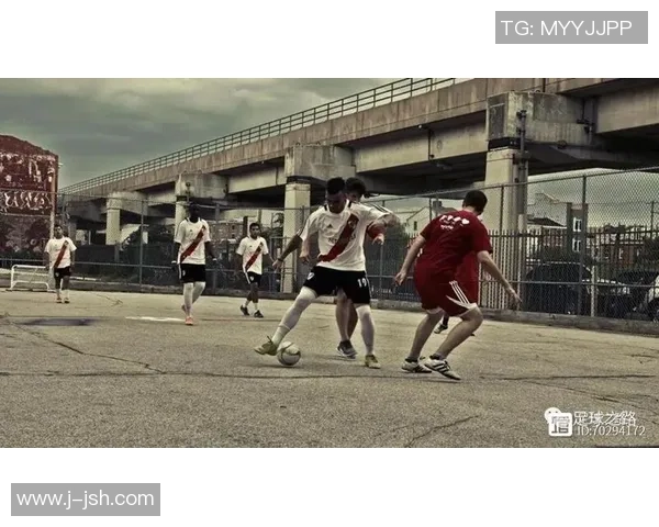 球星视角下的花式足球艺术探索与技巧解密