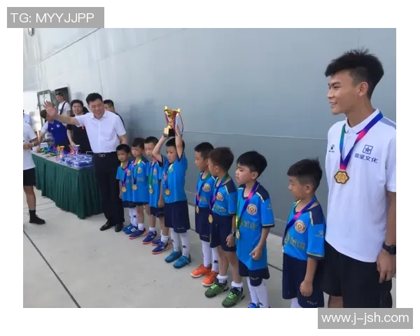 足球星计划：打造未来足坛新星的全方位成长路径与国际竞技战略